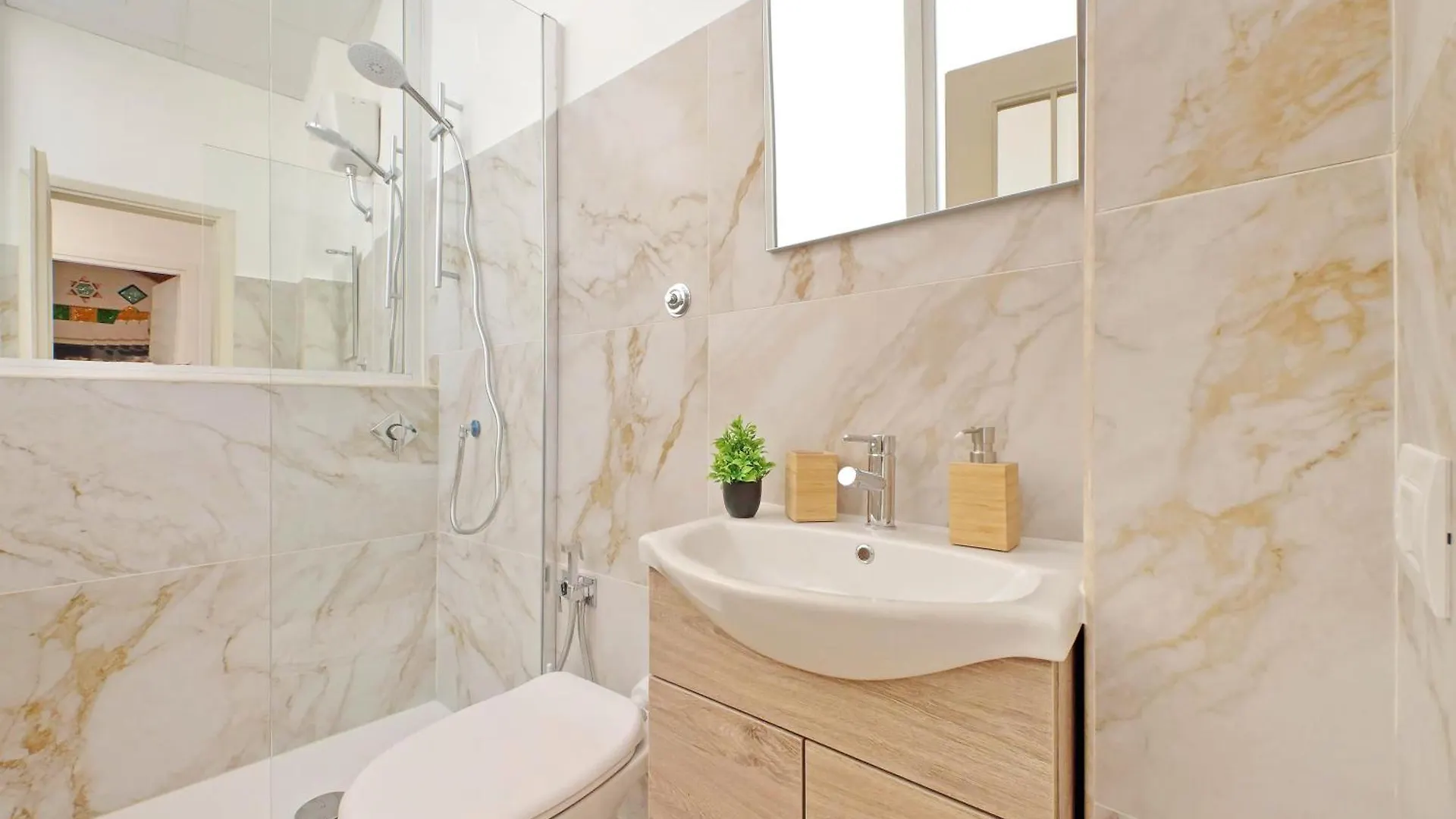 4Bnb - Lungaretta Jacuzzi Apartment Rome