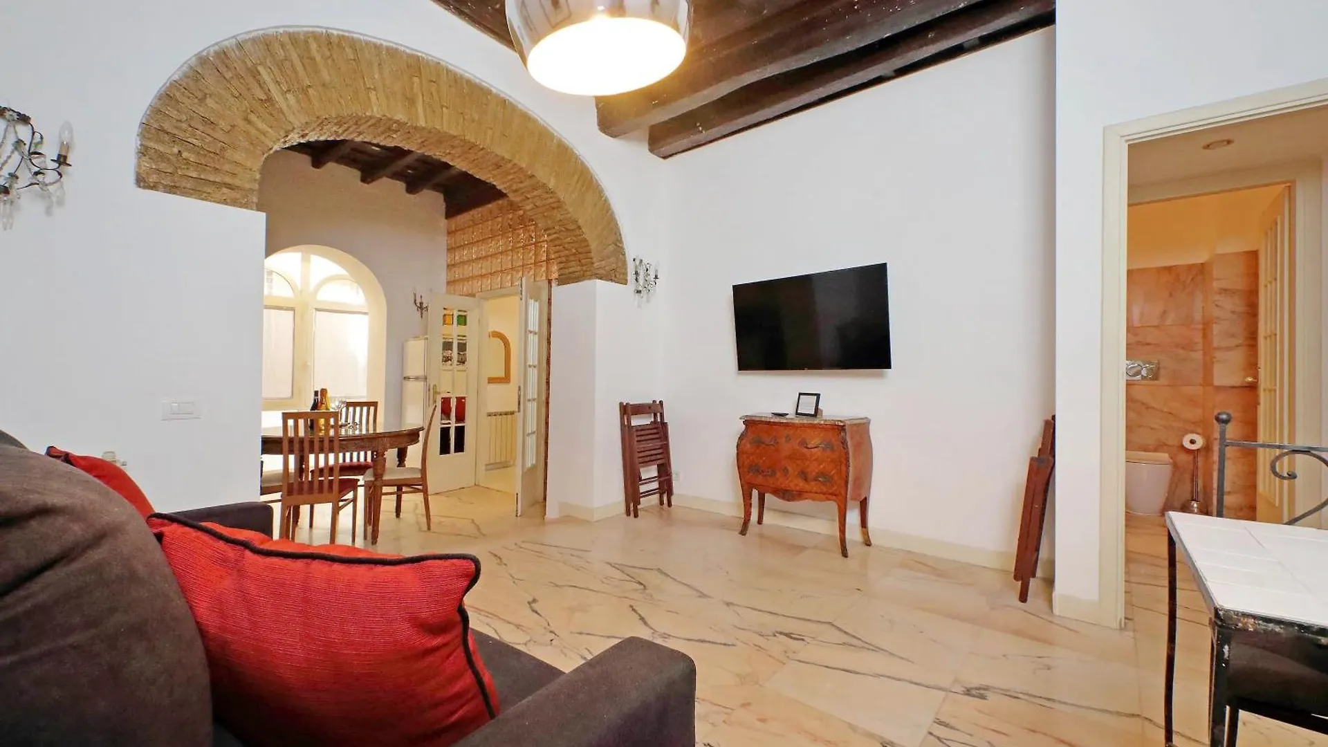 4Bnb - Lungaretta Jacuzzi Apartment Rome Italy